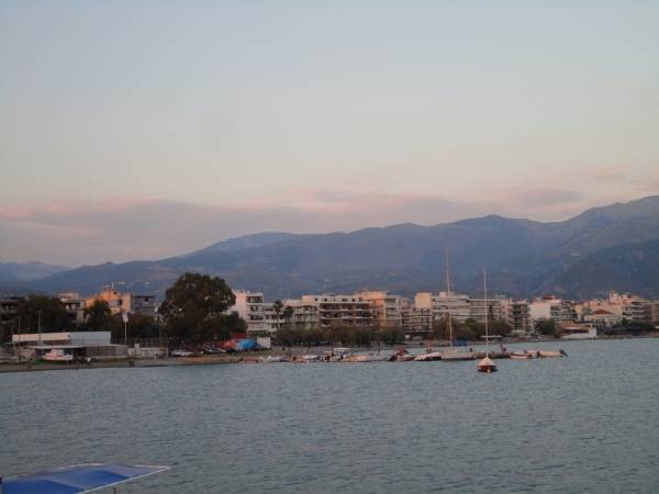 Καλαμάτα: Κλοπές και φθορές σε βάρκες μπροστά από τον ΝΟΚ