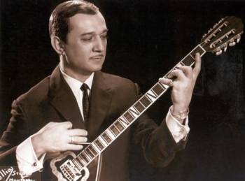 Εκδήλωση για το Μανώλη Χιώτη