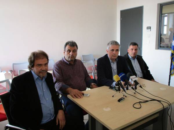 Ο Μάκαρης στο νέο Δημαρχείο: “Θετικό γεγονός η συγκέντρωση των υπηρεσιών σε ένα κτήριο”