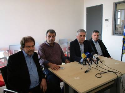 Ο Μάκαρης στο νέο Δημαρχείο: “Θετικό γεγονός η συγκέντρωση των υπηρεσιών σε ένα κτήριο”