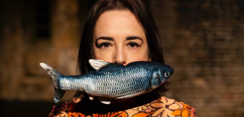 «Δαγκώνει;» της Ολγας Ποζέλη: Μία παράσταση για τα ζώα στο θέατρο "Φούρνος"