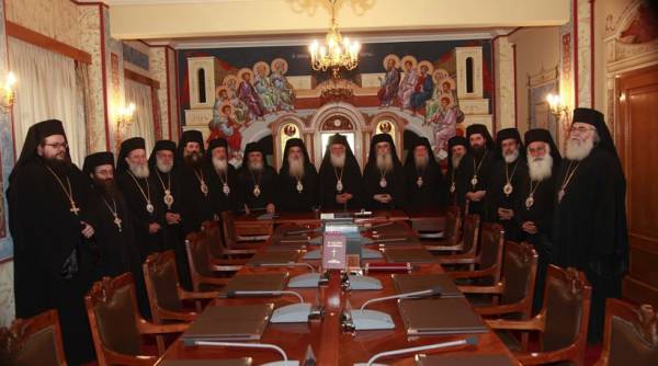 Ιερά Σύνοδος: Εκτός εκκλησίας όσοι επιλέγουν την αποτέφρωση
