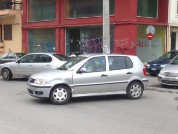 Σύγκρουση αυτοκινήτων Φαρών και Αριστοτέλους στην Καλαμάτα