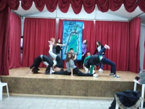 Μουσικό χορευτική παράσταση από παιδιά του Λυκείου Δωρίου