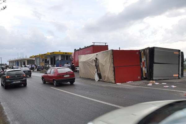 Προς υπογραφή η ΚΥΑ για ζημιές του ανεμοστρόβιλου της 21ης Σεπτεμβρίου στην Καλαμάτα
