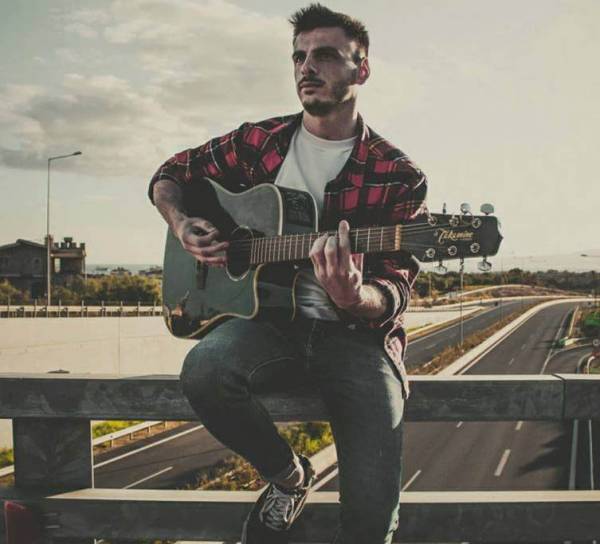 Κυκλοφόρησε το πρώτο τραγούδι του Μεσσήνιου Γιώργου Σπάλα (βίντεο)