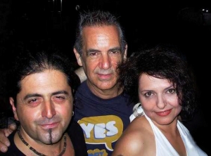 Οι Yeah Trio στο μπαρ "Μώμος"