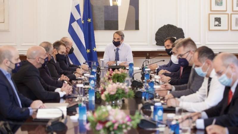 Μητσοτάκης: Οικονομία και κοινωνία δεν θα ξανακλείσουν