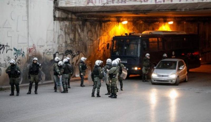 ΣΥΡΙΖΑ για Νέα Σμύρνη: "Μητσοτάκης - Χρυσοχοΐδης έχουν ξεφύγει επικίνδυνα"