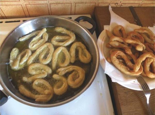 Εργαστήρι παρασκευής σελιτσάνικων λαλαγγιών στη Βέργα