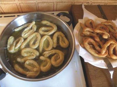 Εργαστήρι παρασκευής σελιτσάνικων λαλαγγιών στη Βέργα