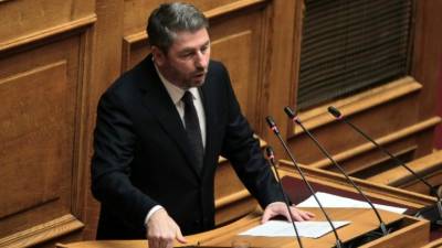 Ανδρουλάκης: Είστε το χθες, η διαφθορά, η αναξιοκρατία, το ριφιφί στον ΟΠΕΚΕΠΕ