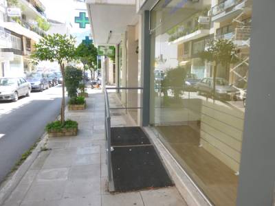 Γραφειοκρατία ή αδιαφορία;