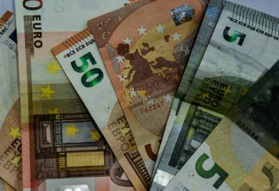 Σχέδιο έκτακτου επιδόματος Πάσχα: Δικαιούχοι και ποσά (Βίντεο)