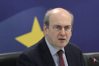 Χατζηδάκης: Με χρήση τεχνητής νοημοσύνης η μείωση της γραφειοκρατίας στο Δημόσιο