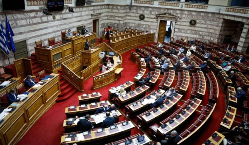 Βουλή: Αίτημα ονομαστικής ψηφοφορίας για το νομοσχέδιο για τον ΕΦΚΑ ζήτησαν ΣΥΡΙΖΑ και ΚΚΕ