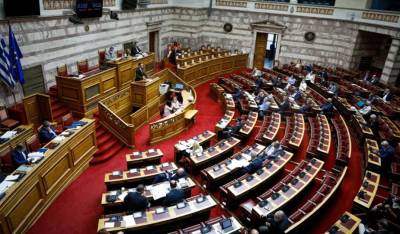 Βουλή: Αίτημα ονομαστικής ψηφοφορίας για το νομοσχέδιο για τον ΕΦΚΑ ζήτησαν ΣΥΡΙΖΑ και ΚΚΕ