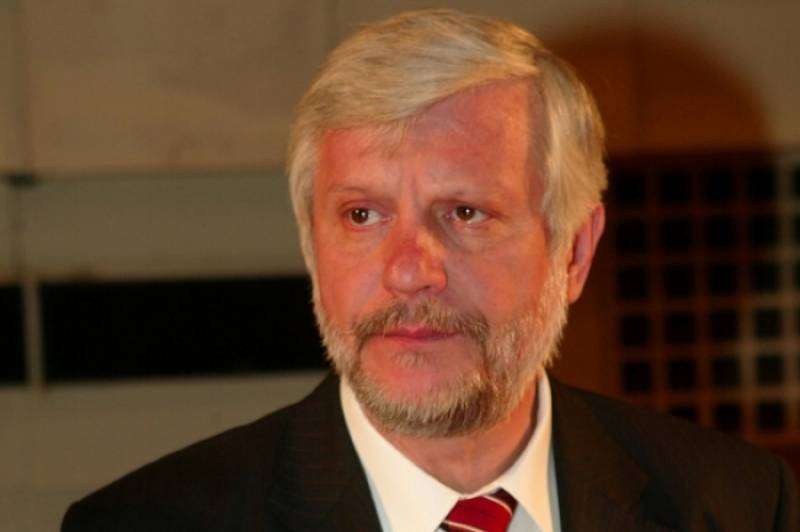 Ενώ οι μη Μεσσήνιοι νεοδημοκράτες τον στηρίζουν: Στο βρόντο ο μύθος Τατούλη για τον &quot;κοριό&quot;