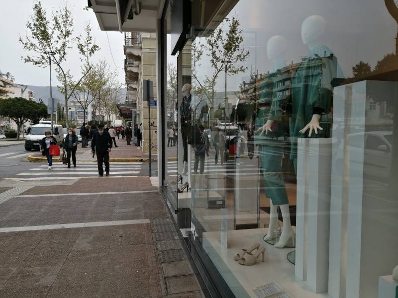 Με το βλέμμα στη θερινή σεζόν οι καταστηματάρχες της Καλαμάτας