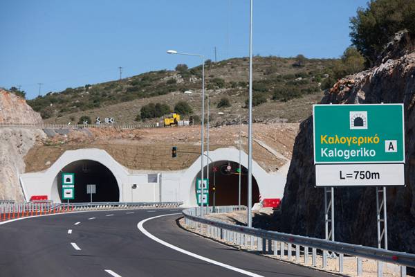 Κλειστός ο ένας κλάδος στη σήραγγα Καλογερικού