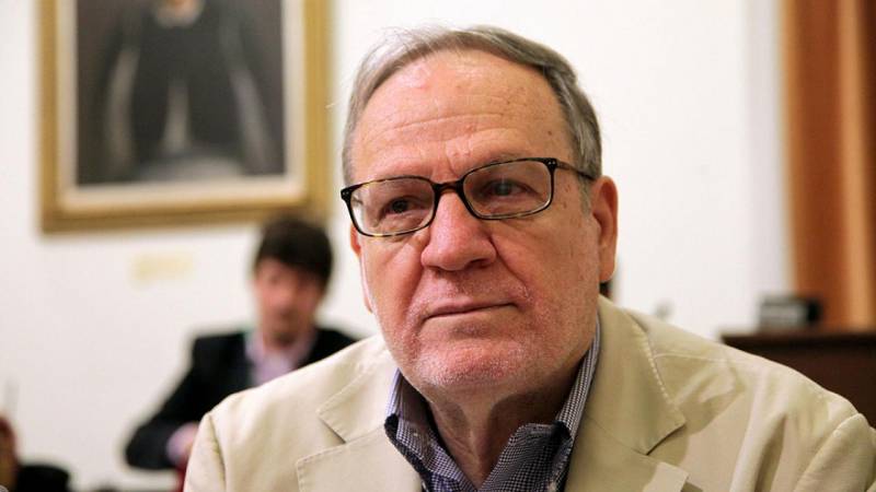 Ρομπόλης: Η αποφυγή μείωσης των συντάξεων θα αυξήσει το ΑΕΠ κατά 0,5%