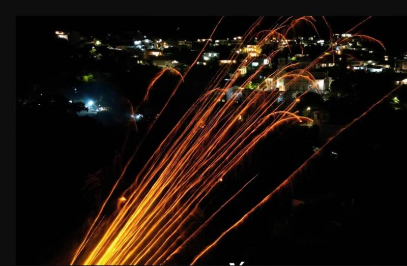 Εντυπωσιακός και με αυξημένα μέτρα ο ρουκετοπόλεμος στο Βροντάδο της Χίου (Βίντεο)