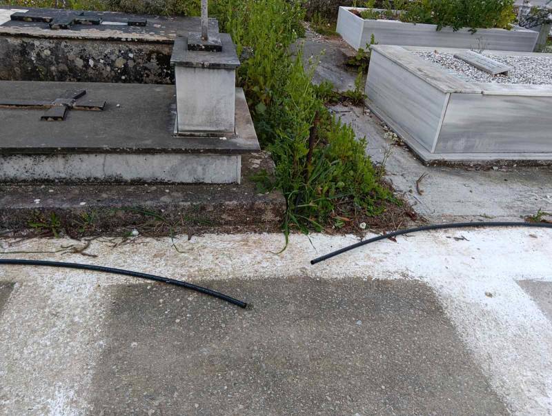 Νέοι βανδαλισμοί στο νεκροταφείο στο Πλατύ