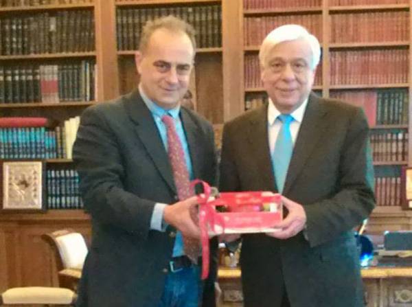 Στον Προκόπη Παυλόπουλο η "Αλφειός Ρόδι" Α.Ε.