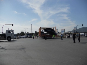 Σήμερα το βράδυ η μεταφορά των γιγάντιων μηχανημάτων