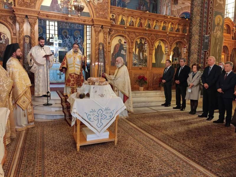 Εορτασμός των Τριών Ιεραρχών στους Ταξιάρχες