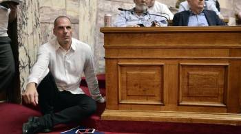 New Yorker: "Ο πολεμιστής Βαρουφάκης που τα έβαλε με την Ευρώπη και απέτυχε"