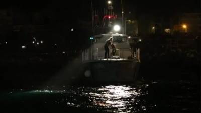 Σαλαμίνα: Χωρίς τις αισθήσεις του εντοπίστηκε ο 62χρονος κωπηλάτης (βίντεο)