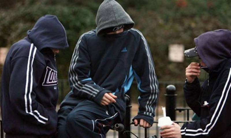 Να σκύψουν στο πρόβλημα της παραβατικότητας