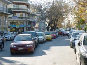 Χαμός στους δρόμους λόγω του κλειστού πάρκινγκ