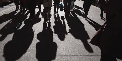 Η "μαύρη" εργασία σκεπάζει την αγορά