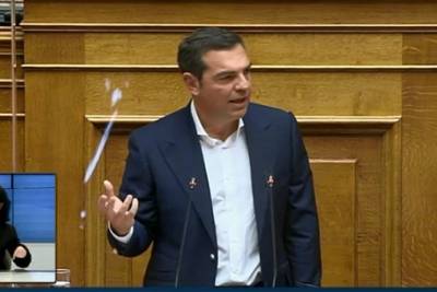 Τσίπρας: Μνημείο αυταρχισμού το νομοσχέδιο του υπουργείου Παιδείας