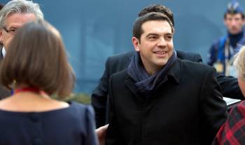 Bloomberg: Η στρατηγική θέση της Ελλάδας μπορεί να πιέσει τη Γερμανία