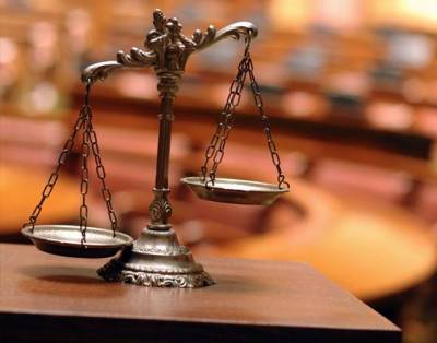 Σε αποχή διαρκείας προχωρούν οι δικηγόροι