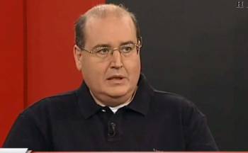 "Να παραιτηθούν όσοι διαφωνούν με το κόμμα" δήλωσε ο Ν. Φίλης