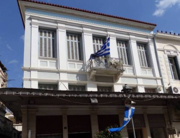 Υπογράφτηκε η σύμβαση για το ξενοδοχείο "Βασιλικόν"