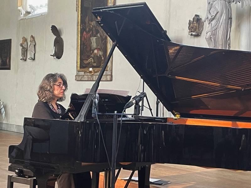 Με ρεσιτάλ της Λορέντας Ράμου τα 75 χρόνια του Σουηδικού Αρχαιολογικού Ινστιτούτου Αθηνών - Εντυπωσίασε η σύνδεση του Στ. Γυφτάκη