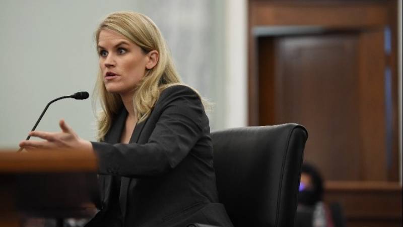 Φράνσις Χάουγκεν: Η μηχανικός πληροφορικής που θέλει να καταστήσει το Facebook λιγότερο τοξικό