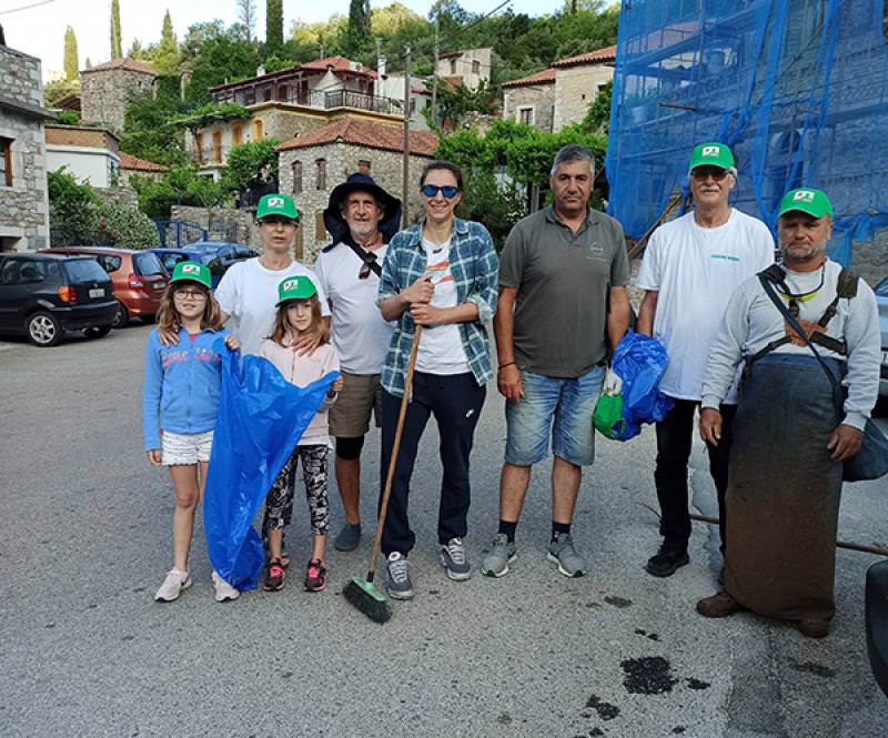 Εθελοντικοί καθαρισμοί από την “Καθαρή Μάνη”
