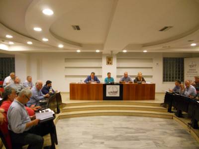 Ο γραμματέας Αποκεντρωμένης αποφασίζει για το σύμβουλο οφειλέτη στη Μεσσήνη