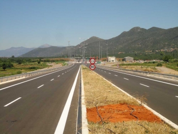 Ενταση στα έργα του περιφερειακού Καλαμάτας