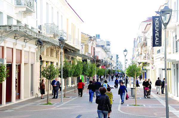 Ανοιχτά την Κυριακή τα εμπορικά καταστήματα