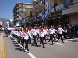 Φωτογραφίες (2) από την παρέλαση την Καλαμάτα