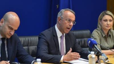 Σταϊκούρας: Αυξάνεται έως και τις 11.000 ευρώ η επιδότηση για φυσικά πρόσωπα στο πρόγραμμα «Κινούμαι Ηλεκτρικά 3»