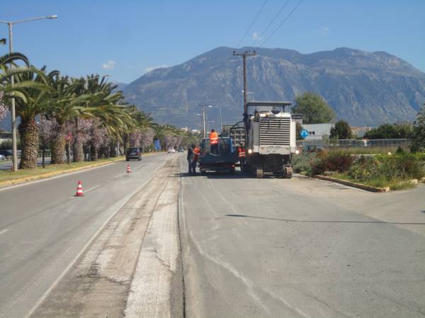Ασφαλτόστρωση στη Νέα Είσοδο