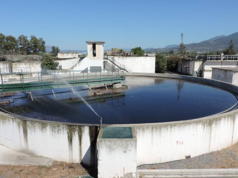 Μειωμένο το ιικό φορτίο στον βιολογικό Καλαμάτας - Δείχνει 1.000 ενεργά κρούσματα